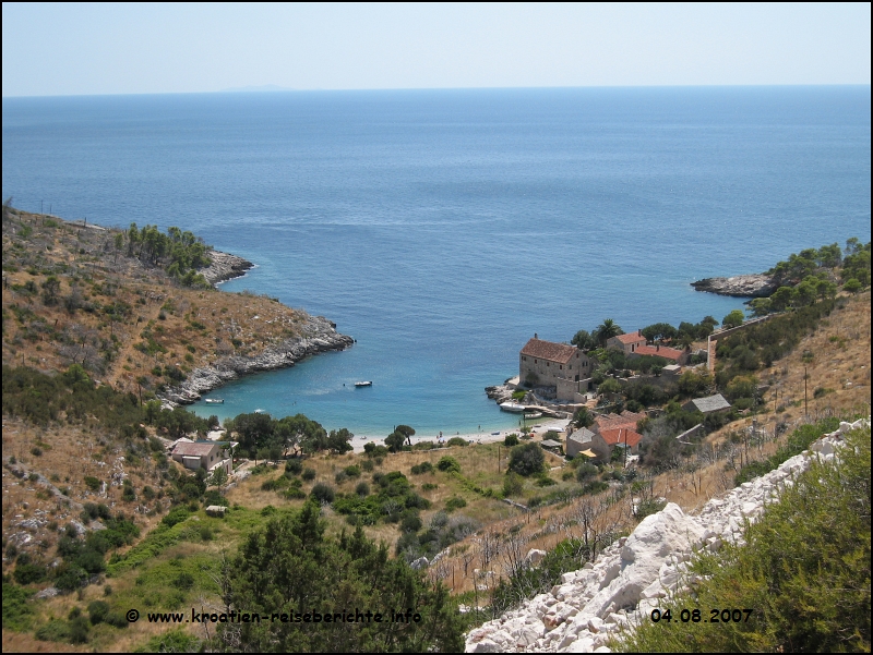 traumhafte Bucht bei Hvar Kroatien