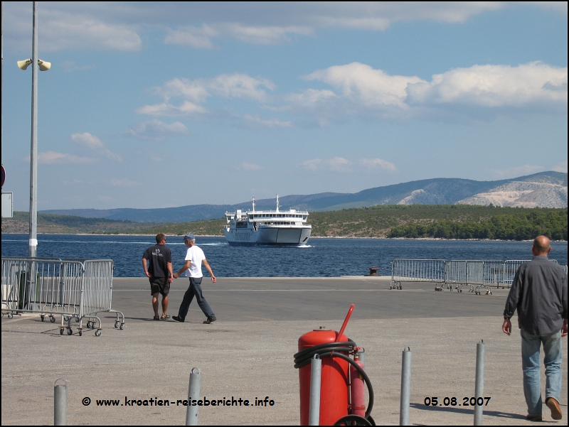 Fhre Stari Grad - Split Kroatien