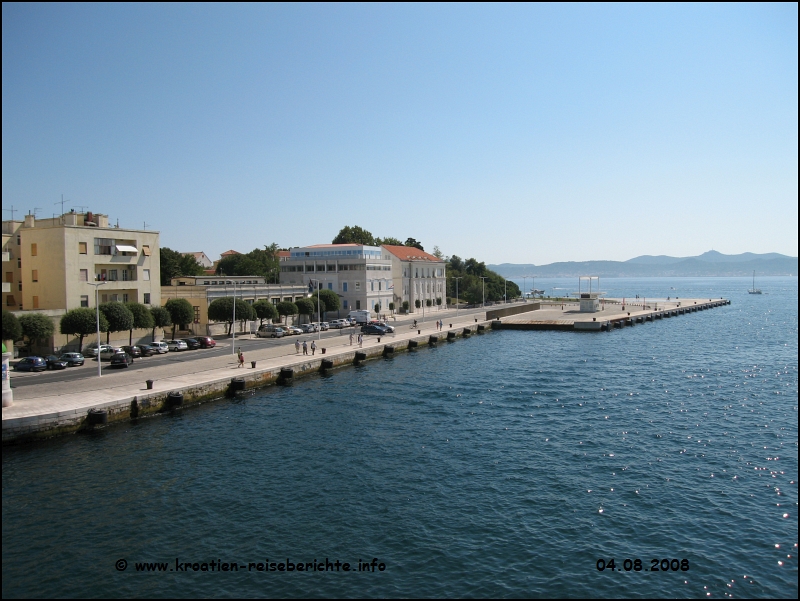 Zadar von der Fähre aus.