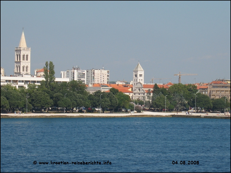 Zadar von der Fähre aus.