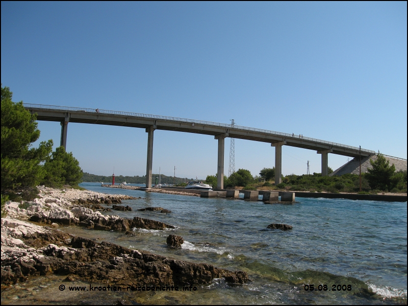 Brücke zwischen Inseln Ugljan und Pasman