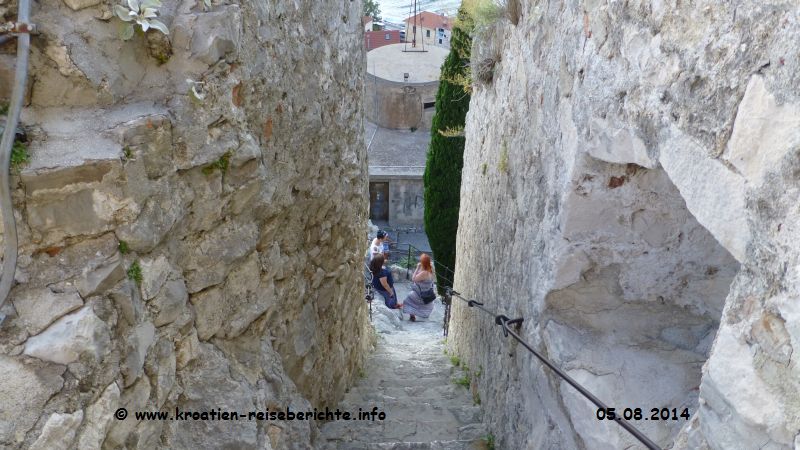 Burg Peovica Omis Kroatien