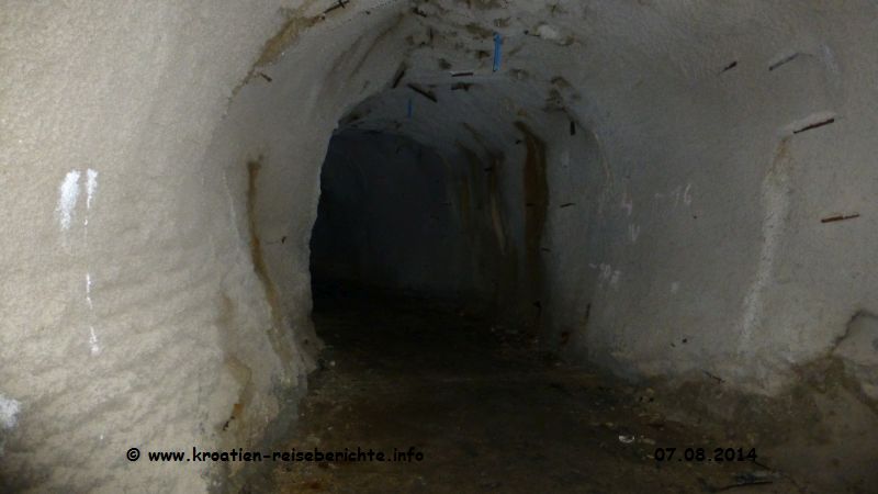 U-Boot Bunker Insel Vis Kroatien