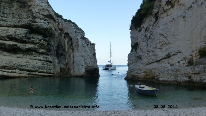Strand Stiniva Insel Vis Kroatien