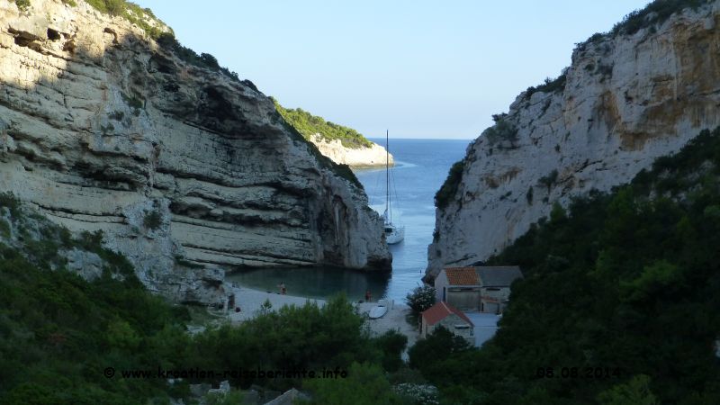 Strand Stiniva Insel Vis Kroatien
